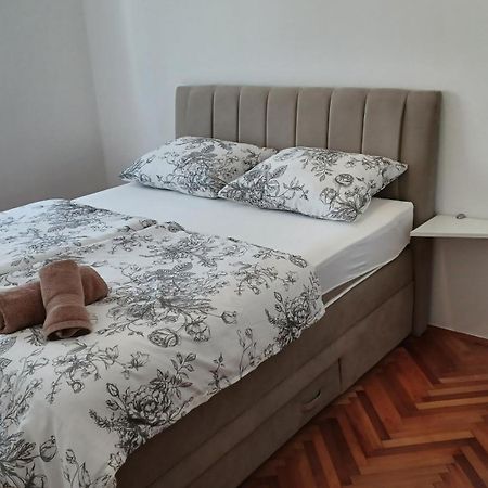Apartments Villa Adamovic Umag Extérieur photo