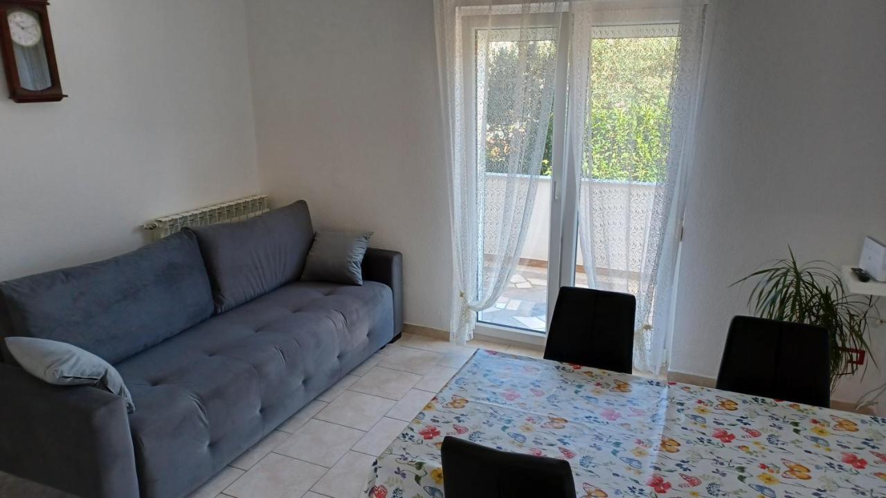Apartments Villa Adamovic Umag Chambre photo