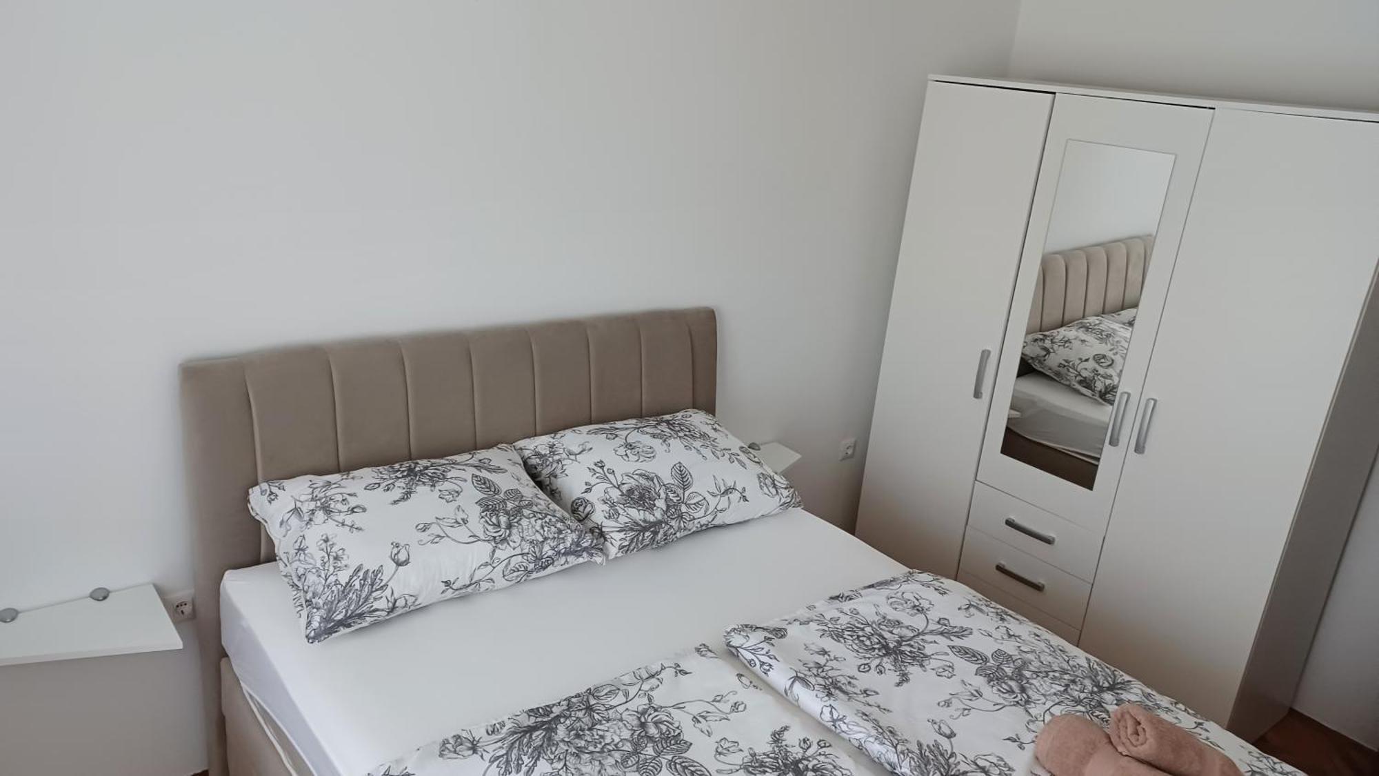 Apartments Villa Adamovic Umag Chambre photo