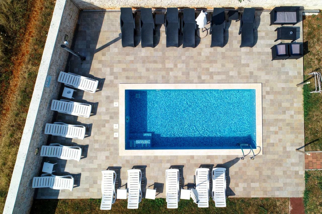 Apartments Villa Adamovic Umag Extérieur photo