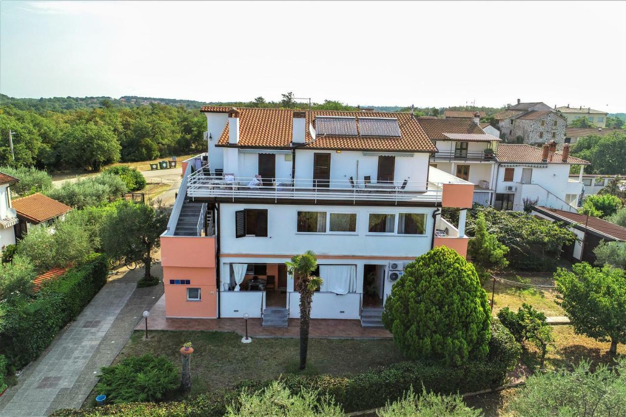Apartments Villa Adamovic Umag Extérieur photo