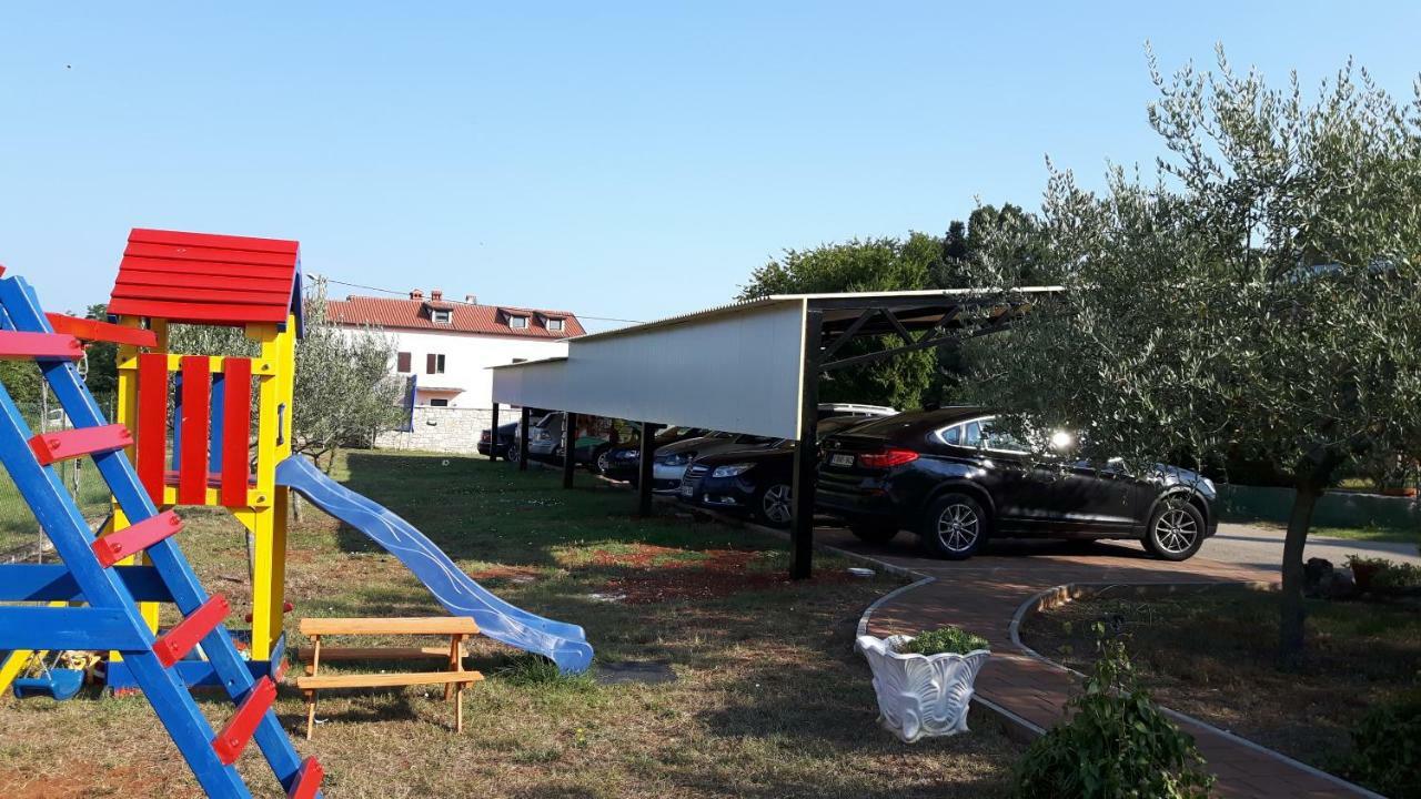 Apartments Villa Adamovic Umag Extérieur photo