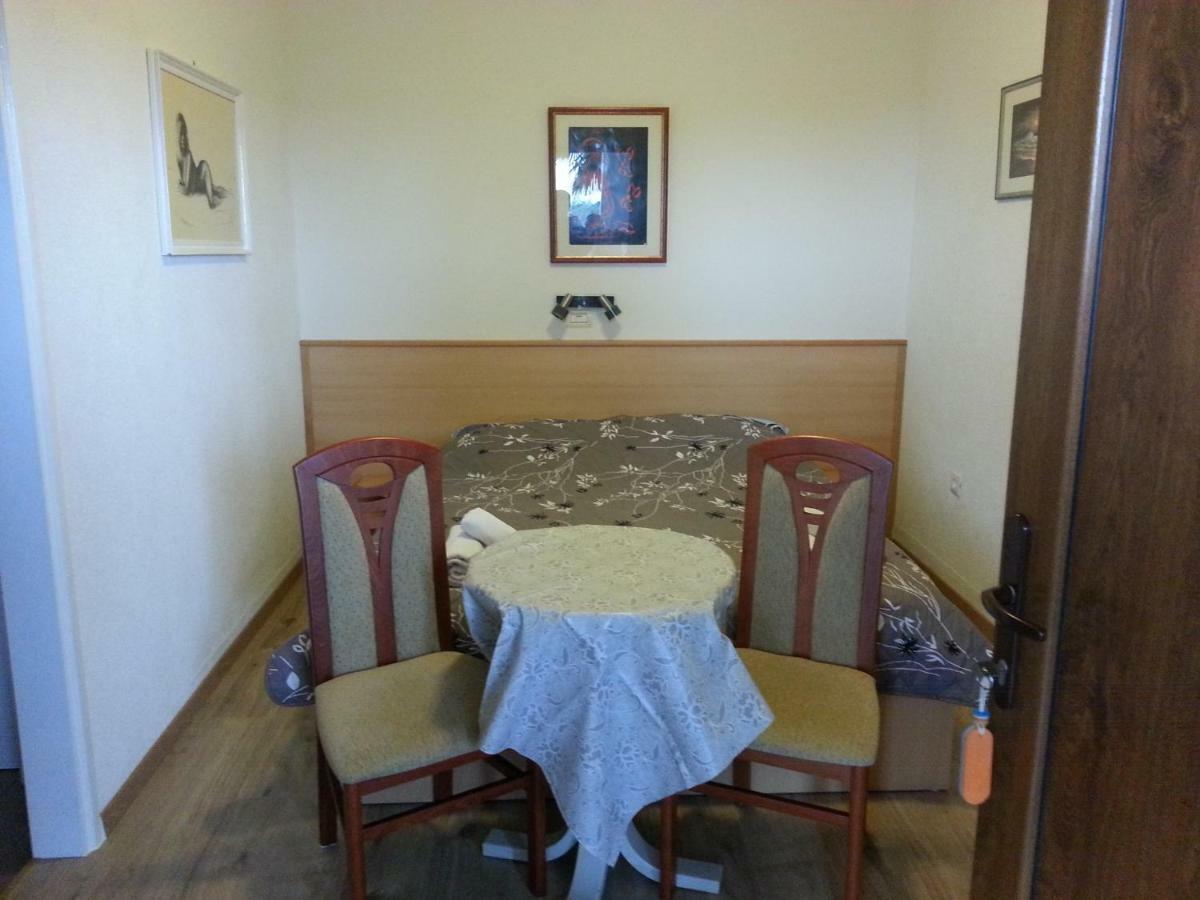 Apartments Villa Adamovic Umag Chambre photo